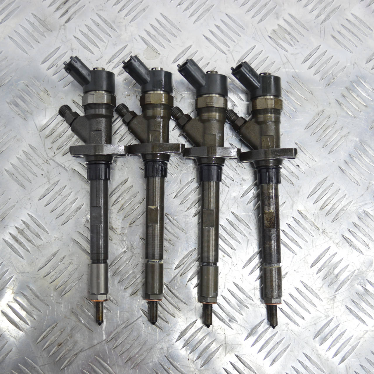 Форсунка дизельная Fiat Ulysse 2.2 JTD 2002-2007 (Фиат Улисс) 9637277980, BOSCH 0445110036
Форсунка дизельная Fiat Ulysse 2.2 JTD 2002-2007 (Фиат Улисс) 9637277980, BOSCH 0445110036