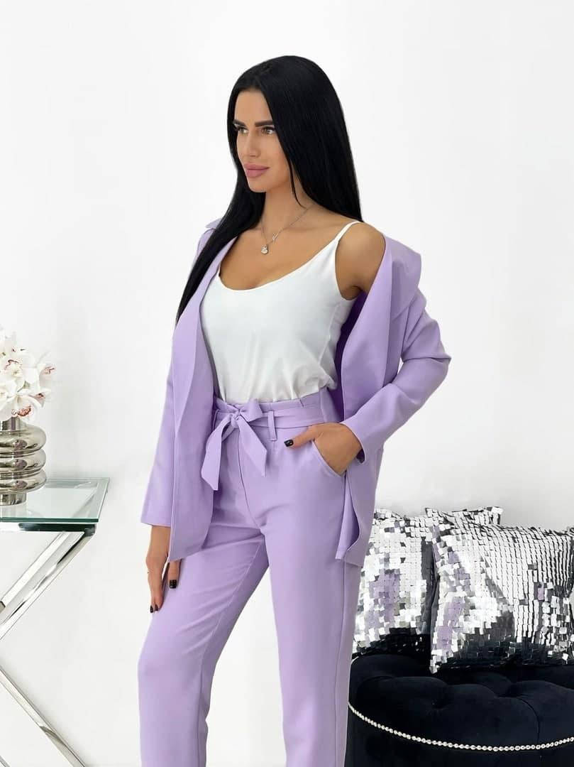 Женский брючный костюм арт. ann. 1452 тройка пиджак+майка+брюки норма/батал красный, 50/52
Женский брючный костюм арт. ann. 1452 тройка пиджак+майка+брюки норма/батал красный, 50/52