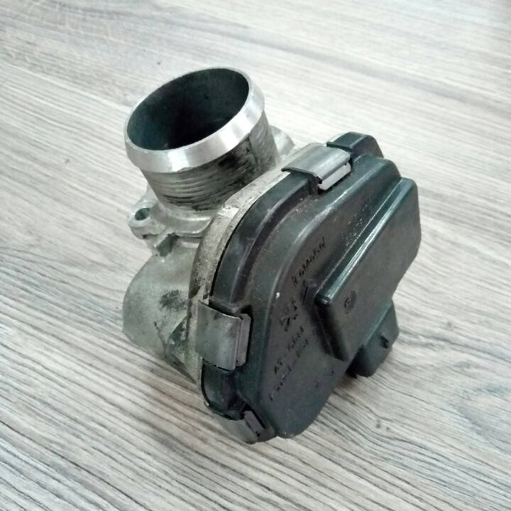 Дросельная заслонка Citroen Peugeot Ford Galaxy Mondeo C-Max Focus 1.6D 9673534480 28275019 28098656
Дросельная заслонка Citroen Peugeot Ford Galaxy Mondeo C-Max Focus 1.6D 9673534480 28275019 28098656