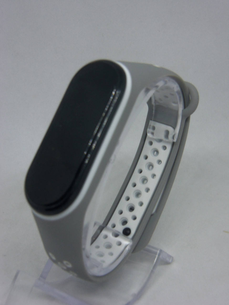 Ремешок перфорированный Sport браслет Mi Band 3/4 MiBand 3/4 ми бенд 3/4 серо-белый
Ремешок перфорированный Sport браслет Mi Band 3/4 MiBand 3/4 ми бенд 3/4 серо-белый