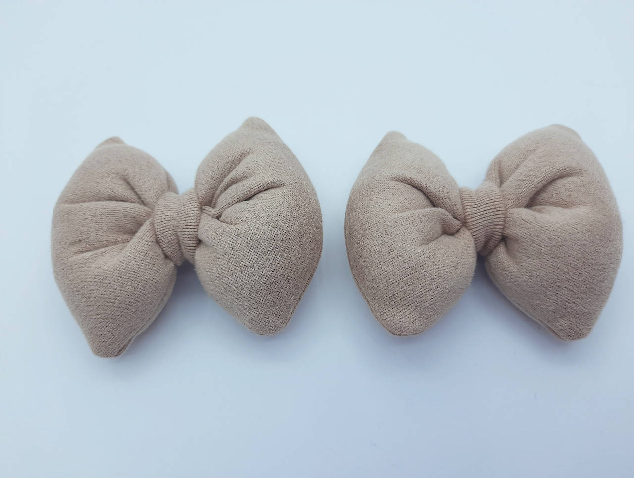 Бант пухляш бежевый заготовка (ручная работа)
Бант пухляш бежевый заготовка (ручная работа)