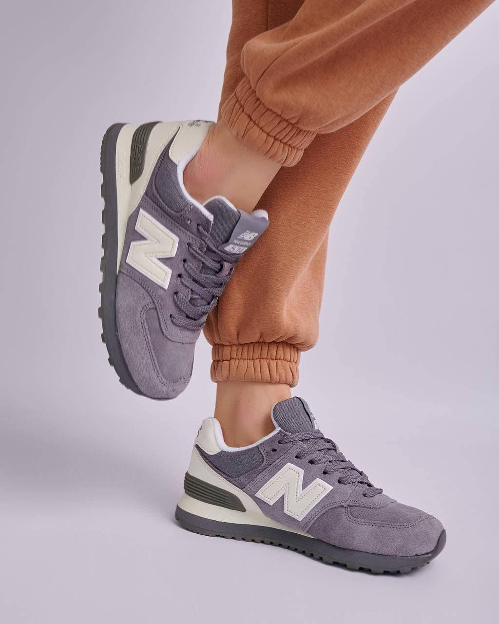 Женские кроссовки New Balance 574 Dark Gray Кеды Нью Баланс для девушек темно-серые замшевые демисезон, Серый
Женские кроссовки New Balance 574 Dark Gray Кеды Нью Баланс для девушек темно-серые замшевые демисезон, Серый