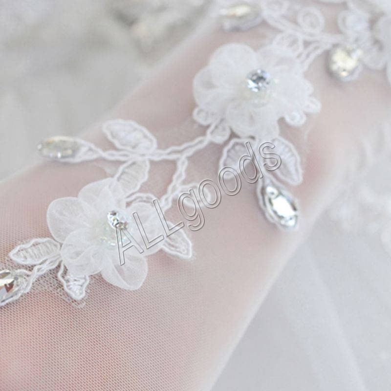 Перчатки высокие закрытые Белые (p610white), Белый 
Перчатки высокие закрытые Белые (p610white), Белый