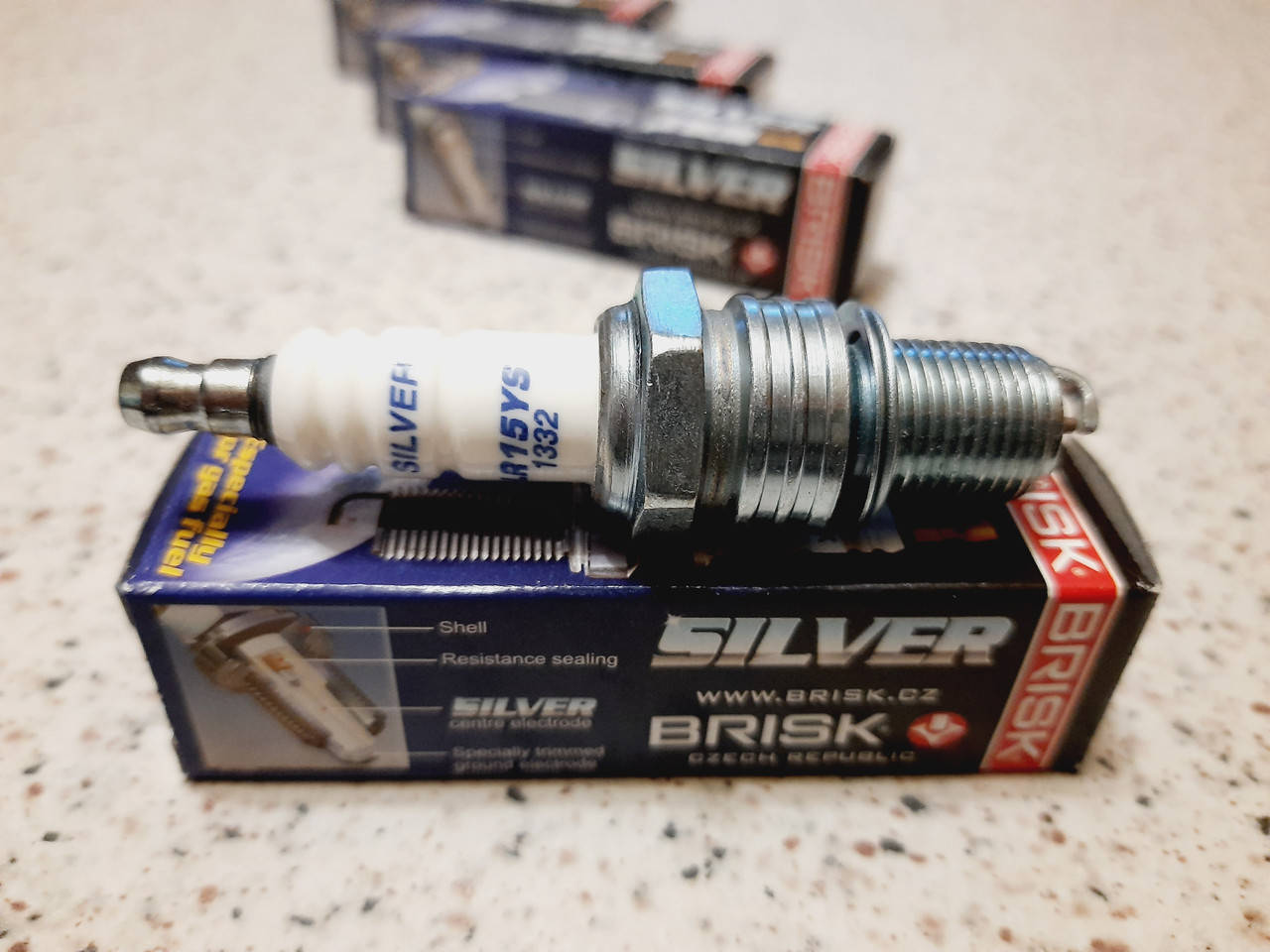 Свечи зажигания BRISK Silver LR15YS (ГБО) Lanos, ВАЗ, ЗАЗ, Сенс, Nexia, Aveo, Matiz, Таврия
Свечи зажигания BRISK Silver LR15YS (ГБО) Lanos, ВАЗ, ЗАЗ, Сенс, Nexia, Aveo, Matiz, Таврия