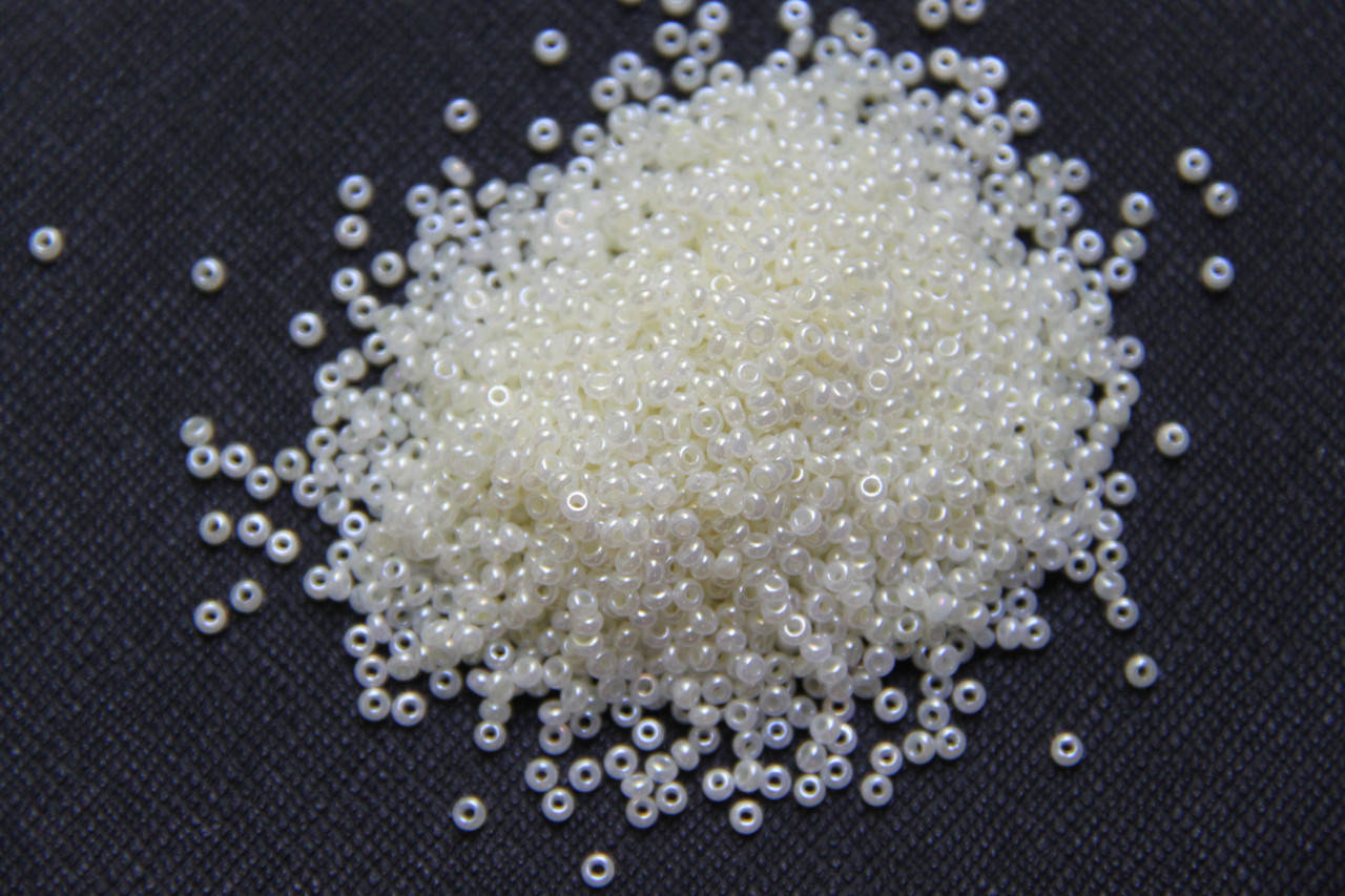 Бисер калиброванный №142 50гр
Бисер калиброванный №142 50гр