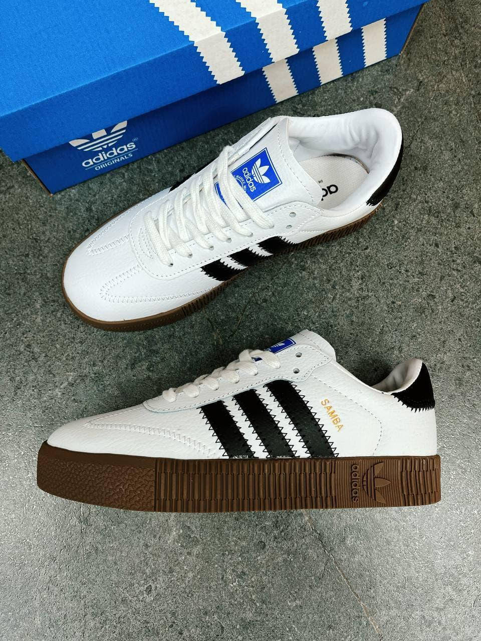 Adidas Originals Sambarose белые женские демисезонные кроссовки. Осень/весна женские кожаные кроссовки. 37, Белый
Adidas Originals Sambarose белые женские демисезонные кроссовки. Осень/весна женские кожаные кроссовки. 37, Белый