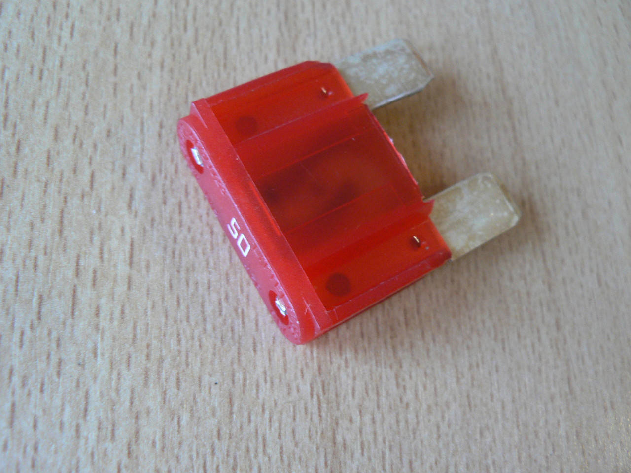 Предохранитель большой 50А 32V плоский штыревой 29х34мм Tesla Тесла красный корпус полупрозрачный 50а 32в 
Предохранитель большой 50А 32V плоский штыревой 29х34мм Tesla Тесла красный корпус полупрозрачный 50а 32в