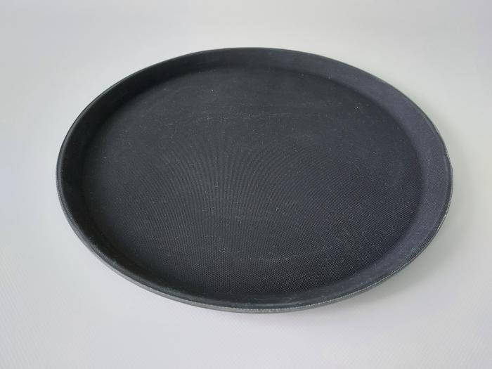 Поднос антислип прорезиненный круглый для бара Разнос для официанта пластиковый D 35.8 / 32 cm H 2,2 cm, Черный
Поднос антислип прорезиненный круглый для бара Разнос для официанта пластиковый D 35.8 / 32 cm H 2,2 cm, Черный