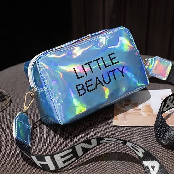 Женская голографическая сумка через плечо детская сумочка LITTLE BEAUTY синяя голубая, Голубой
Женская голографическая сумка через плечо детская сумочка LITTLE BEAUTY синяя голубая, Голубой