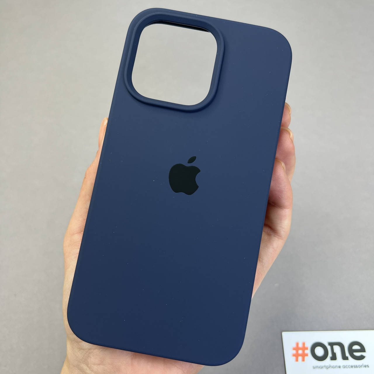 Чехол для iPhone 13 Pro с микрофиброй с закрытым низом чехол на телефон айфон 13 про темно-синий 08 H5P
Чехол для iPhone 13 Pro с микрофиброй с закрытым низом чехол на телефон айфон 13 про темно-синий 08 H5P
