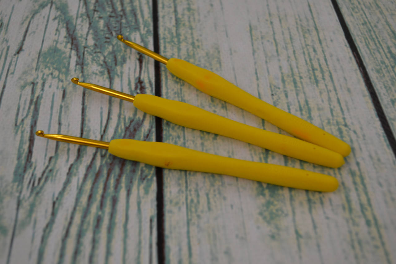 Крючок для вязания металлический с резиновой ручкой цветной №3,5
Крючок для вязания металлический с резиновой ручкой цветной №3,5