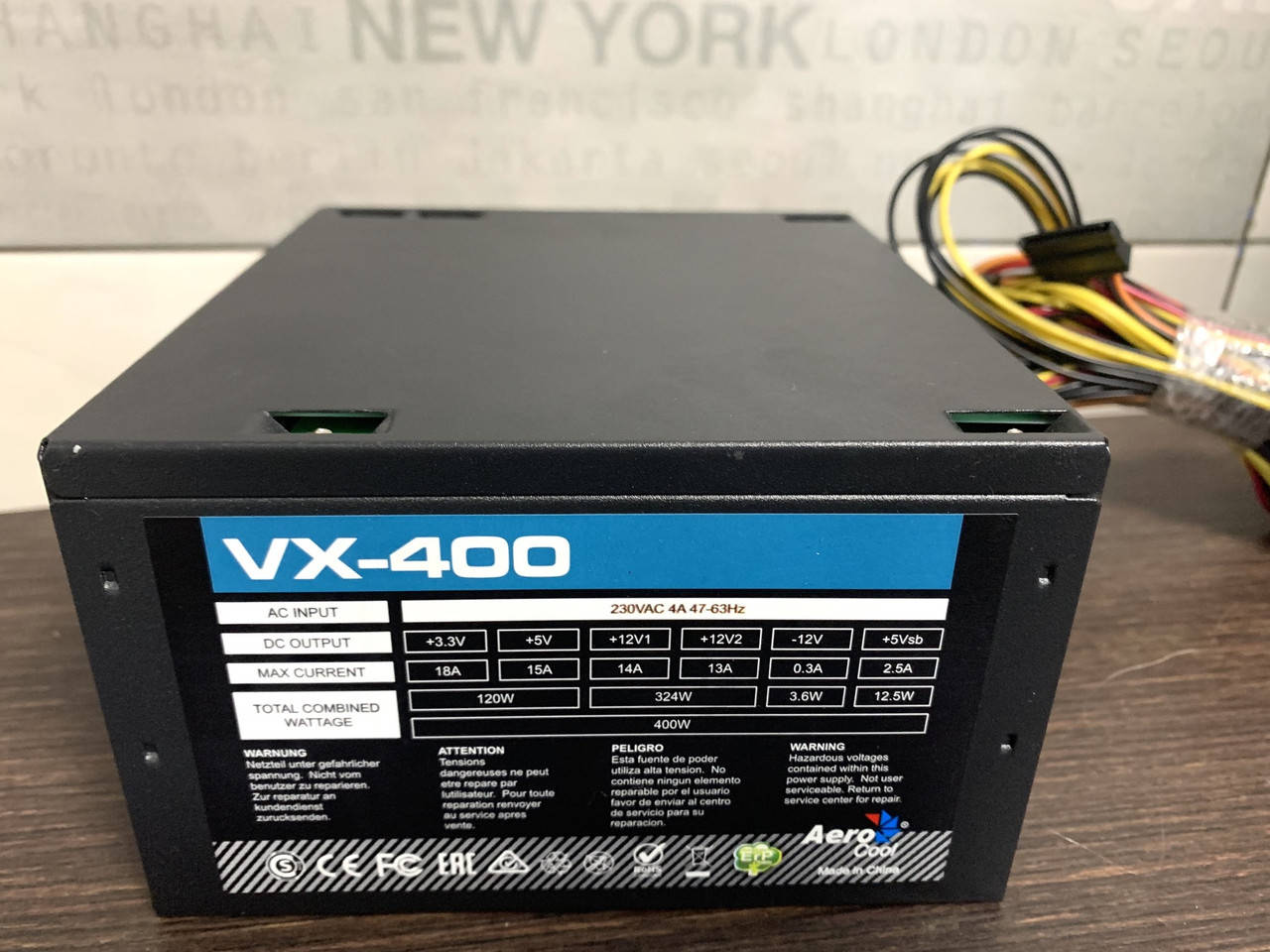 Блок питания Aerocool VX-400 400 Вт, + PCI-e 6pin, +CPU 8pin, Fan 120mm, блок питания для ПК
Блок питания Aerocool VX-400 400 Вт, + PCI-e 6pin, +CPU 8pin, Fan 120mm, блок питания для ПК