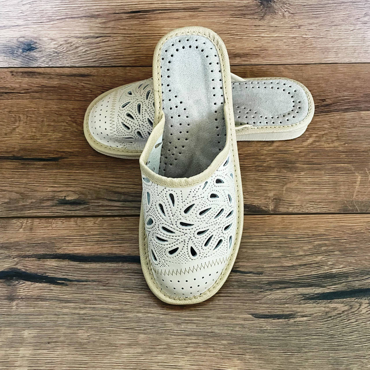 Кожаные тапочки летние, женские ТЛЖ11 37, Синий
Кожаные тапочки летние, женские ТЛЖ11 37, Синий