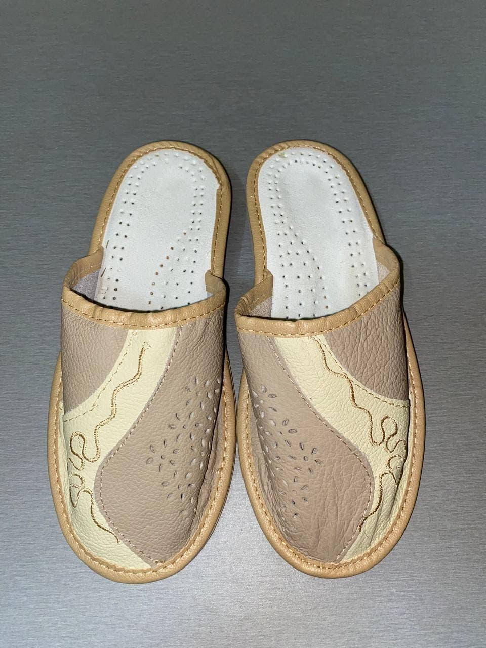 Тапочки женские, тапочки домашние, тапочки кожаные, тапочки женские кожаные 36-41р, Разные цвета
Тапочки женские, тапочки домашние, тапочки кожаные, тапочки женские кожаные 36-41р, Разные цвета