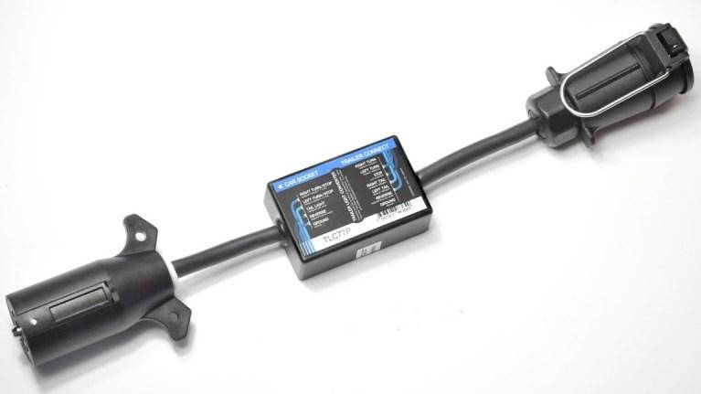 Адаптер-переходник с американских розеток на евро-вилку 7 контактов HP-trailer TLC77P
Адаптер-переходник с американских розеток на евро-вилку 7 контактов HP-trailer TLC77P