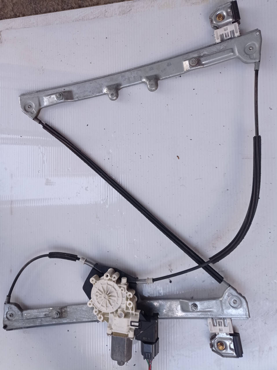Стеклоподъёмник левой двери Mitsubishi Colt 6 2004-2008 3d Митсубиси Кольт 6 3 дв, 0130822206
Стеклоподъёмник левой двери Mitsubishi Colt 6 2004-2008 3d Митсубиси Кольт 6 3 дв, 0130822206