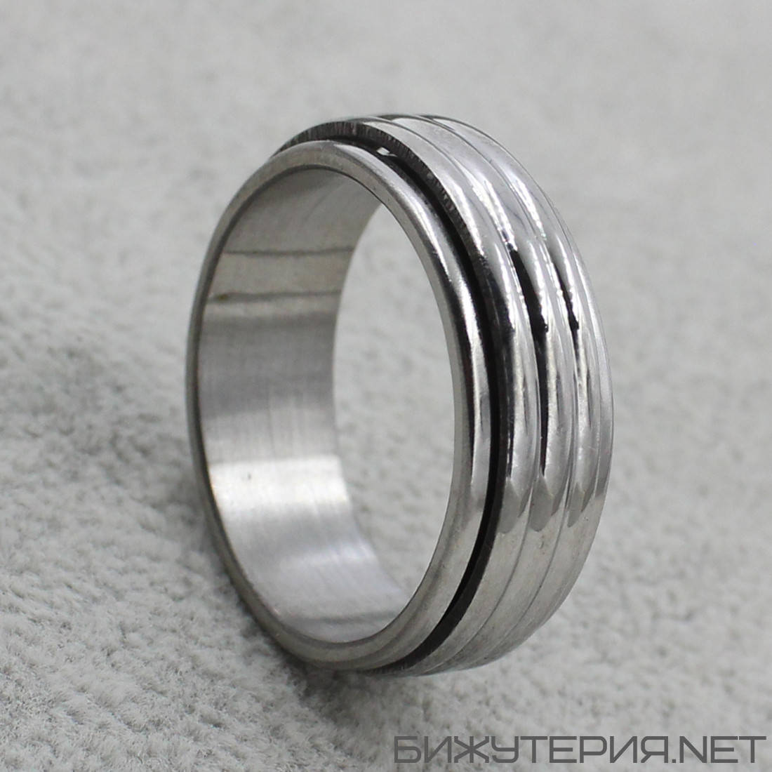 Кольцо серебристое из ювелирной медицинской стали от Stainless Steel марка 316 L ширина 7 мм анти
Кольцо серебристое из ювелирной медицинской стали от Stainless Steel марка 316 L ширина 7 мм анти
