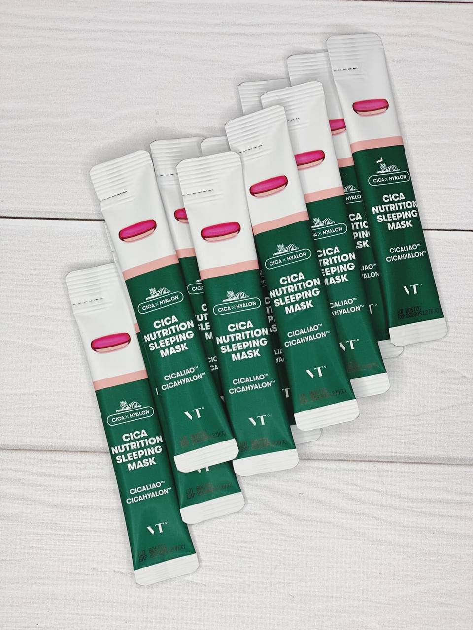Успокаивающая, увлажняющая ночная маска для лица с центеллой VT Cosmetics Cica Moisturizing Sleeping Mask
Успокаивающая, увлажняющая ночная маска для лица с центеллой VT Cosmetics Cica Moisturizing Sleeping Mask