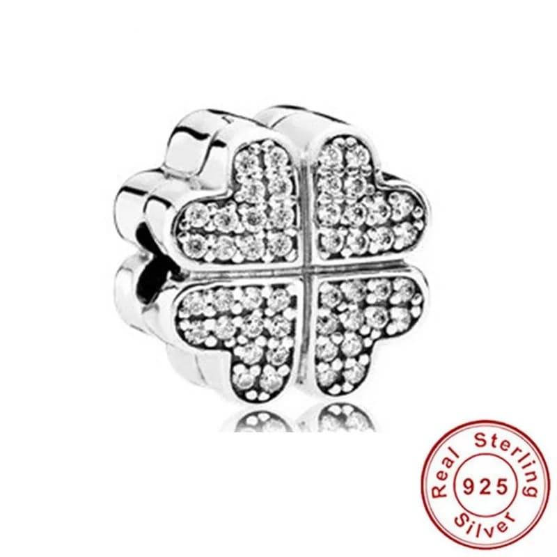 Срібний шарм кліпса "Сяючий чотирьохлисник" для браслета Pandora. Шарм намистина з пробою s925. 2.95г.
Срібний шарм кліпса "Сяючий чотирьохлисник" для браслета Pandora. Шарм намистина з пробою s925. 2.95г.