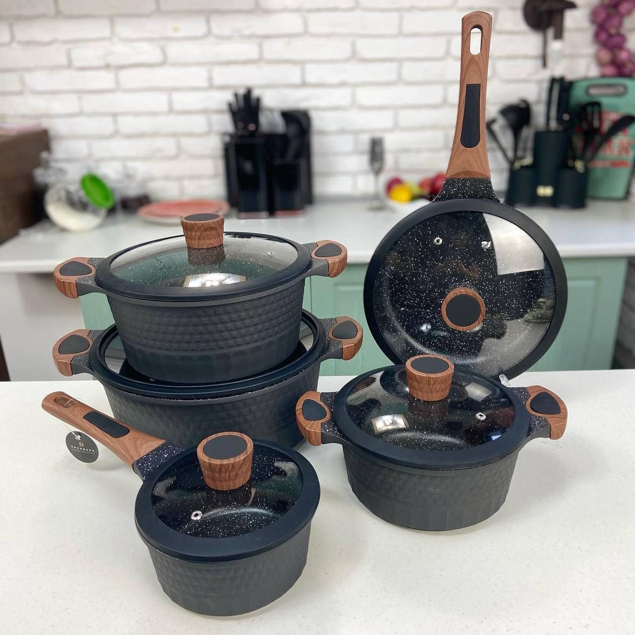 Набор посуды с трехслойным мраморным покрытием ковшиком и сковородой Edenberg EB-5648 - 10 пр, Черный
Набор посуды с трехслойным мраморным покрытием ковшиком и сковородой Edenberg EB-5648 - 10 пр, Черный