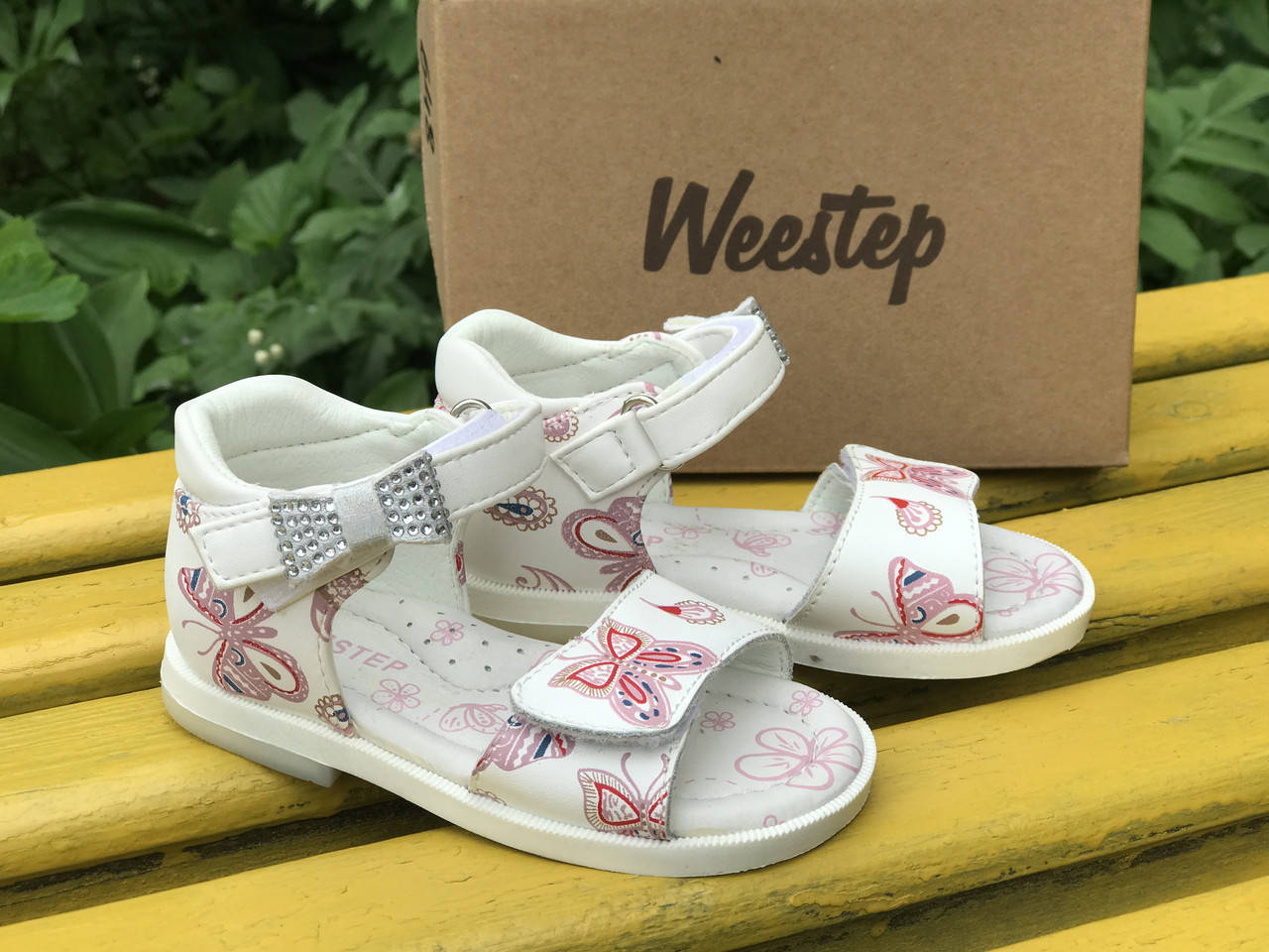 Ортопедические нарядные босоножки, сандали на девочку ТМ Weestep 21-26 р 25, Розовый
Ортопедические нарядные босоножки, сандали на девочку ТМ Weestep 21-26 р 25, Розовый