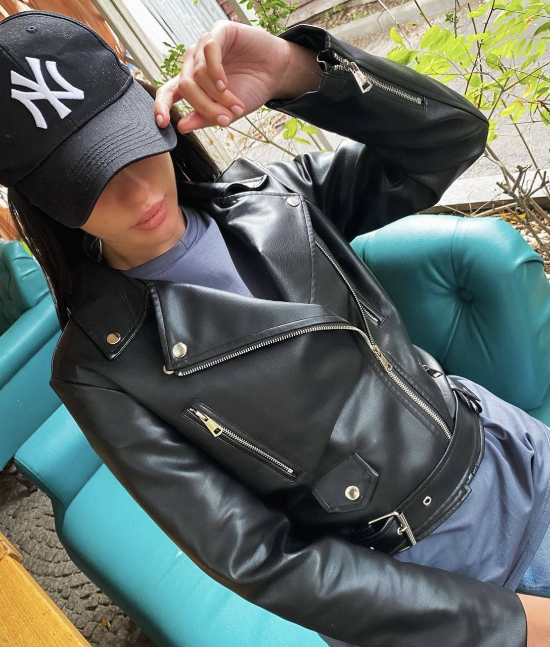 Куртка косуха женская кожаная чёрная L XL, Черный
Куртка косуха женская кожаная чёрная L XL, Черный