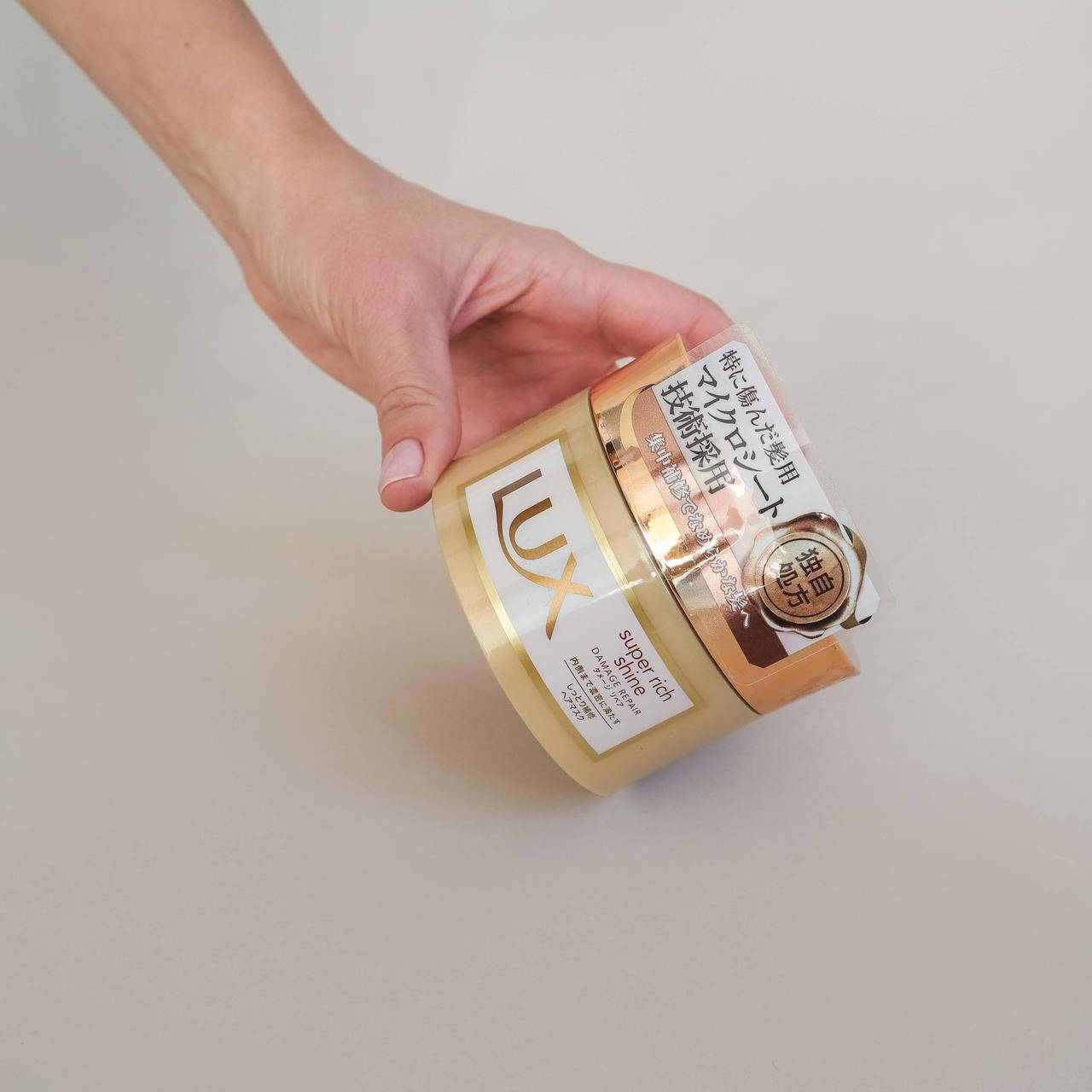 Маска для интенсивного восстановления, Япония, LUX Super Rich Shine Damage Repair Rich Repair Hair Mask, 200 г
Маска для интенсивного восстановления, Япония, LUX Super Rich Shine Damage Repair Rich Repair Hair Mask, 200 г