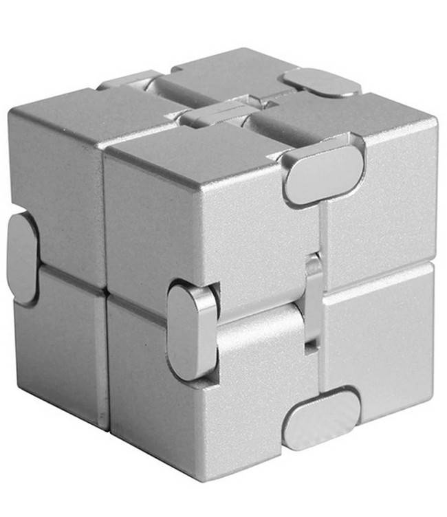 Бесконечный кубик, антистресс Infinity Cube 38 мм. Игрушка-антистресс из алюминиевого сплава
Бесконечный кубик, антистресс Infinity Cube 38 мм. Игрушка-антистресс из алюминиевого сплава
