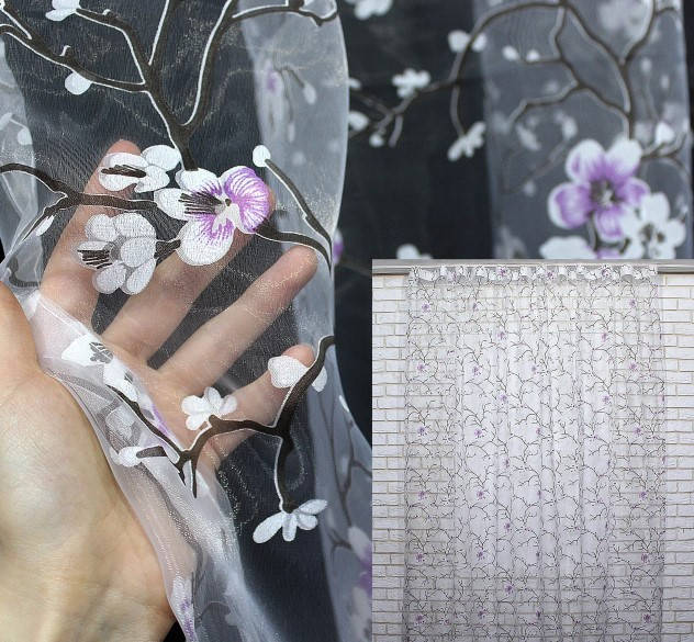 Тюль органза с крупным цветочным принтом. Цвет белый с сиреневым и чёрным
Тюль органза с крупным цветочным принтом. Цвет белый с сиреневым и чёрным