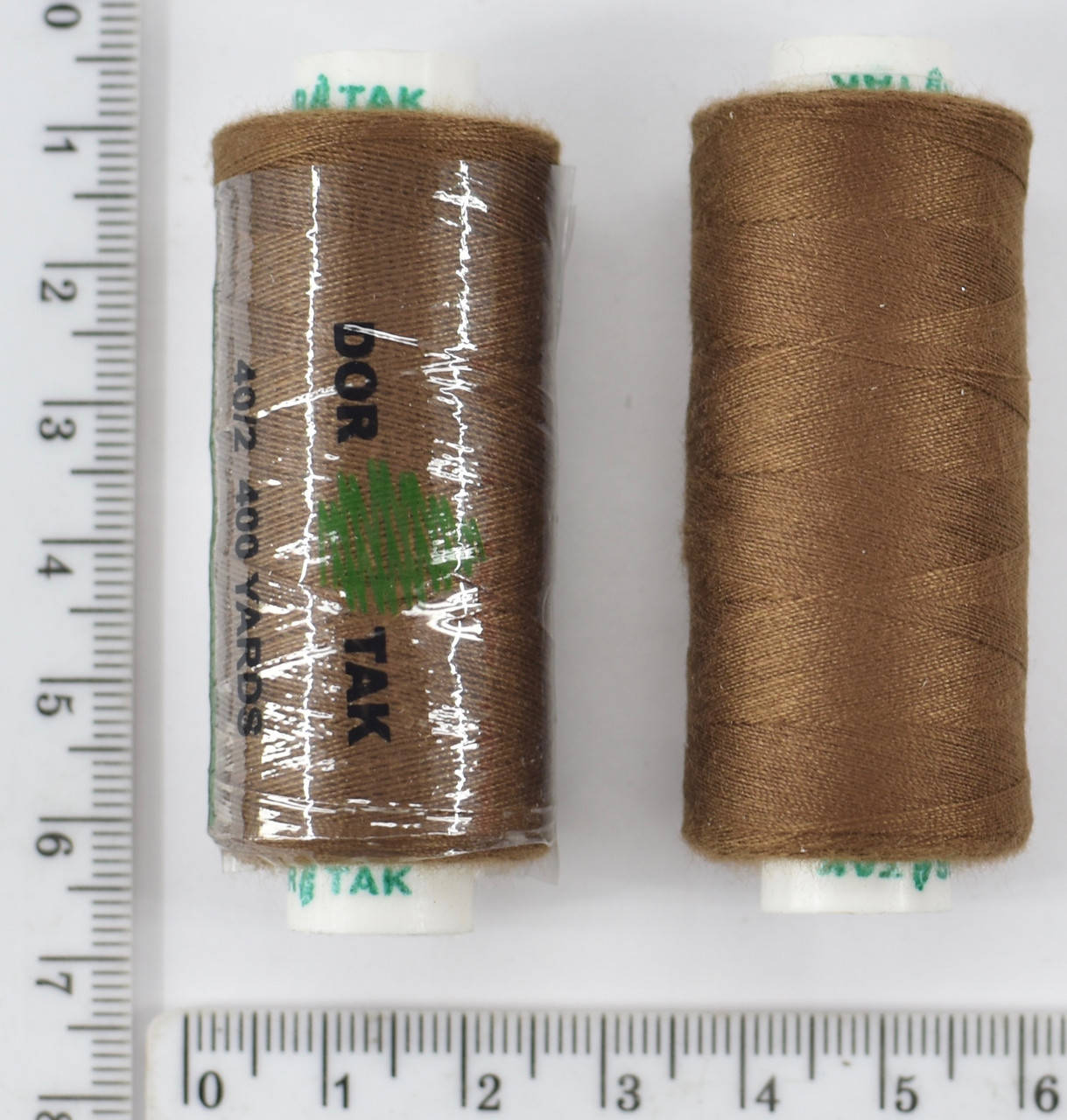 Нитка полиэстер №40/2 DOR TAK 400ярд №521 уп=10шт
Нитка полиэстер №40/2 DOR TAK 400ярд №521 уп=10шт