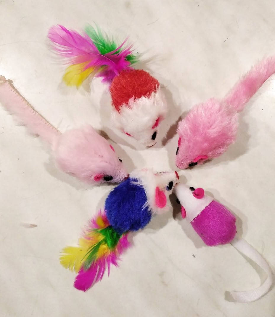 Мышка плюшевая
Мышка плюшевая