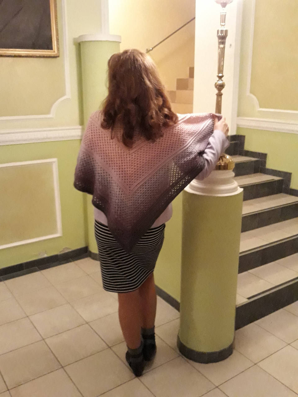 Шаль (платок) ручной работы СИРЕНЬ
Шаль (платок) ручной работы СИРЕНЬ