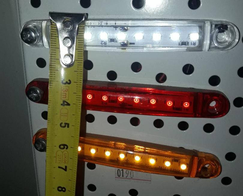 Габаритные огни для грузовиков Полоска 10 диодов красные 12- 24V, Фонарь габаритный прицепа, габариты
Габаритные огни для грузовиков Полоска 10 диодов красные 12- 24V, Фонарь габаритный прицепа, габариты