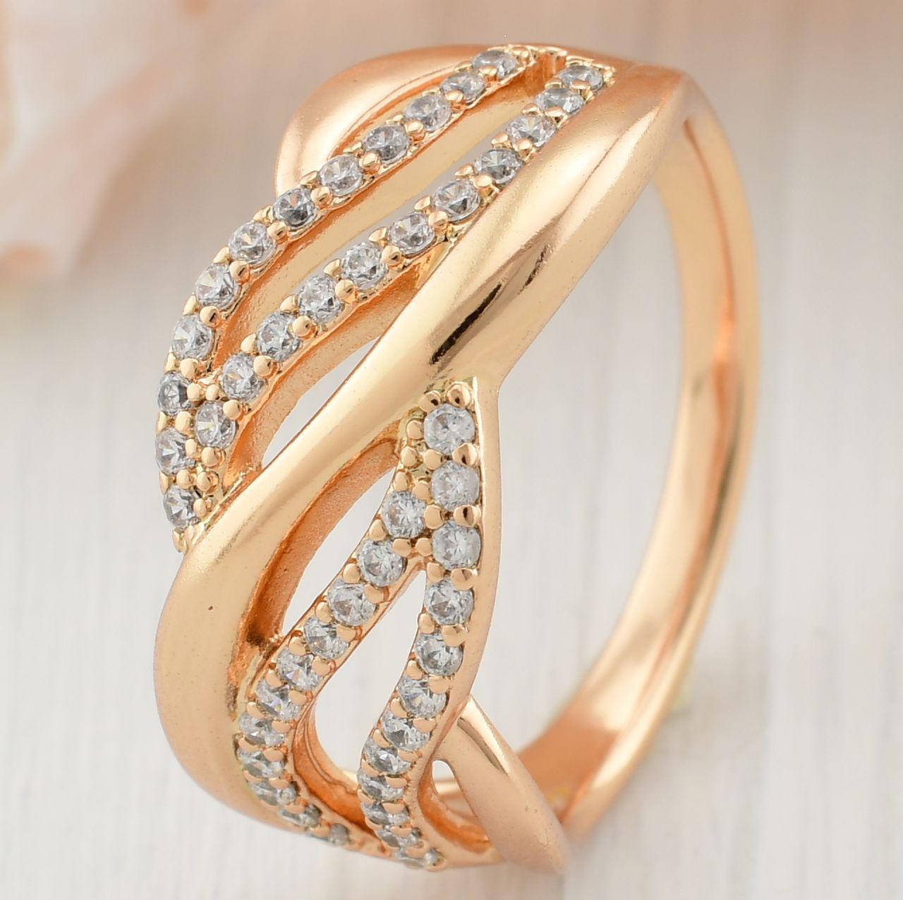 Кольцо Xuping 31178 ширина 10 мм белые фианиты позолота 18К размер 20
Кольцо Xuping 31178 ширина 10 мм белые фианиты позолота 18К размер 20