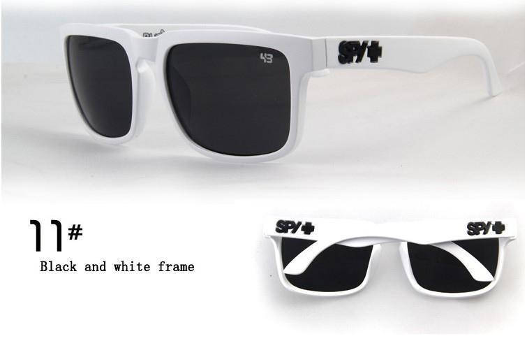 Солнцезащитные Очки мужские Spy+ HELM Ken Block 43 S11 Черные линзы в белой дужки, Мягкий чехол с салфеткой
Солнцезащитные Очки мужские Spy+ HELM Ken Block 43 S11 Черные линзы в белой дужки, Мягкий чехол с салфеткой