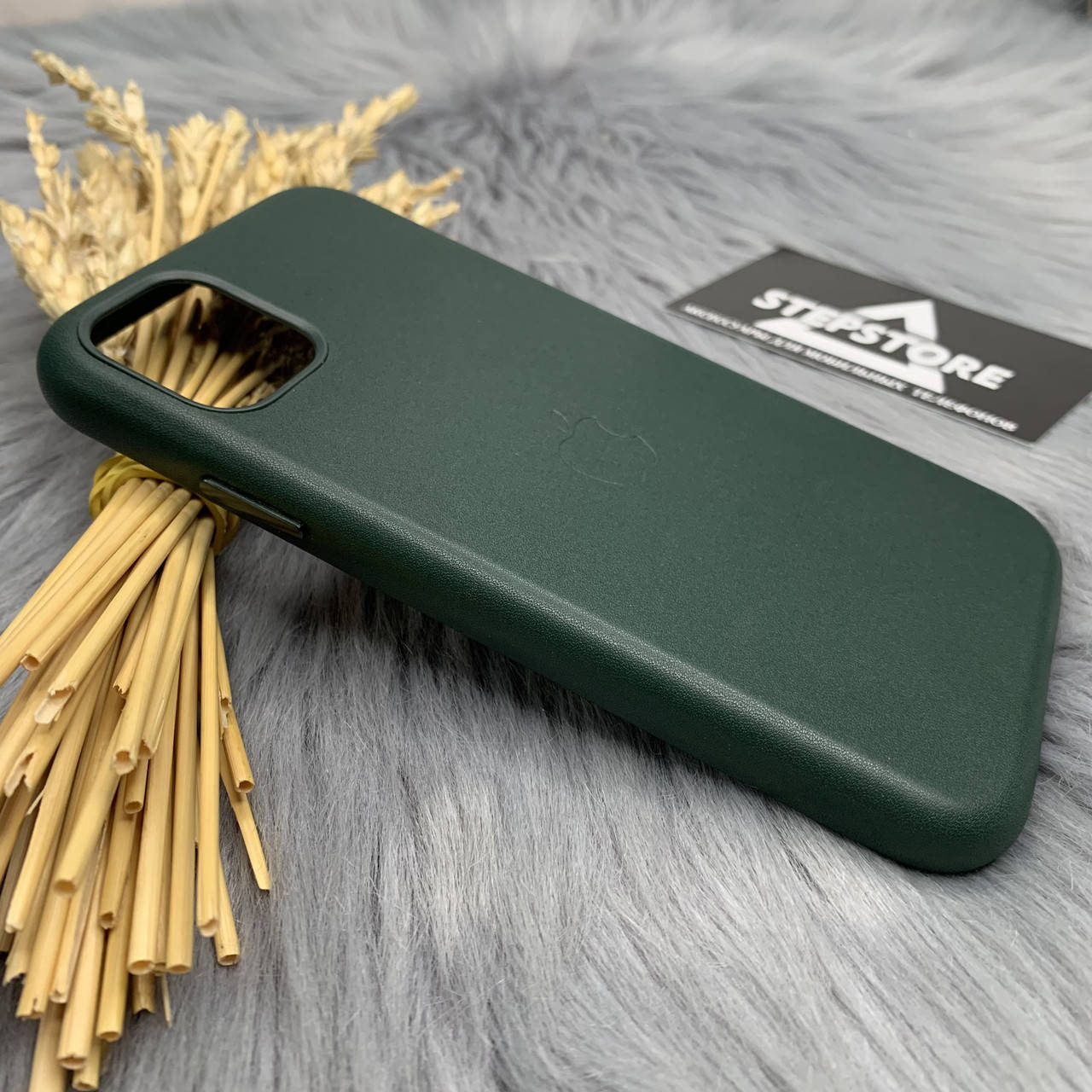 Чехол Leather Case с Magsafe для Iphone 11 6.1 натуральная кожаный с закрытым низом метал кнопки Зеленый
Чехол Leather Case с Magsafe для Iphone 11 6.1 натуральная кожаный с закрытым низом метал кнопки Зеленый