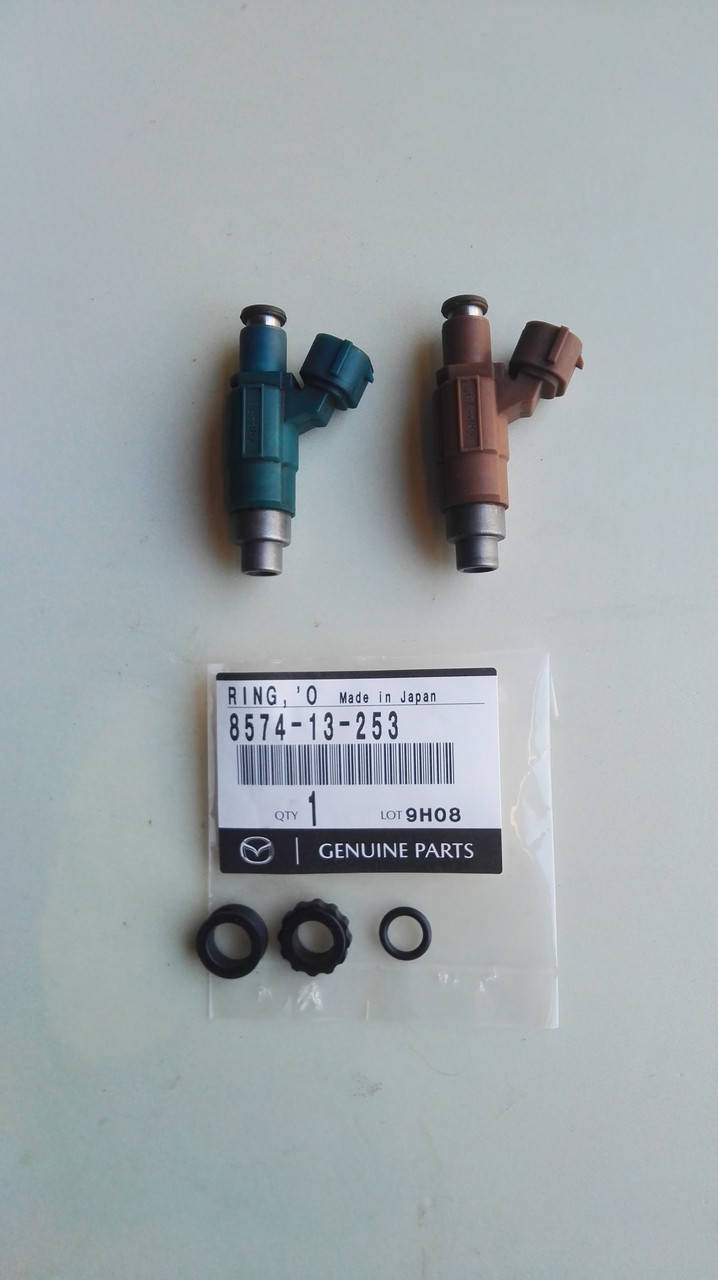 Форсунка бензиновая Mazda 626 GF GW / 323 BJ / Premacy 1.8-2.0 форсунки FP33-13-250 FP35-13-250
Форсунка бензиновая Mazda 626 GF GW / 323 BJ / Premacy 1.8-2.0 форсунки FP33-13-250 FP35-13-250