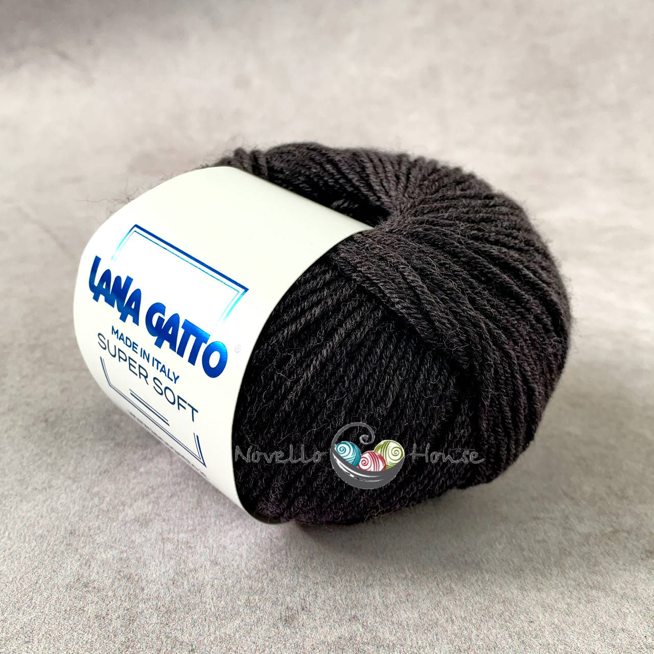 Lana Gatto Super Soft (Лана Гатто Супер Софт) № 20214 асвальтный (Пряжа меринос, нитки для в'язання)
Lana Gatto Super Soft (Лана Гатто Супер Софт) № 20214 асвальтный (Пряжа меринос, нитки для в'язання)