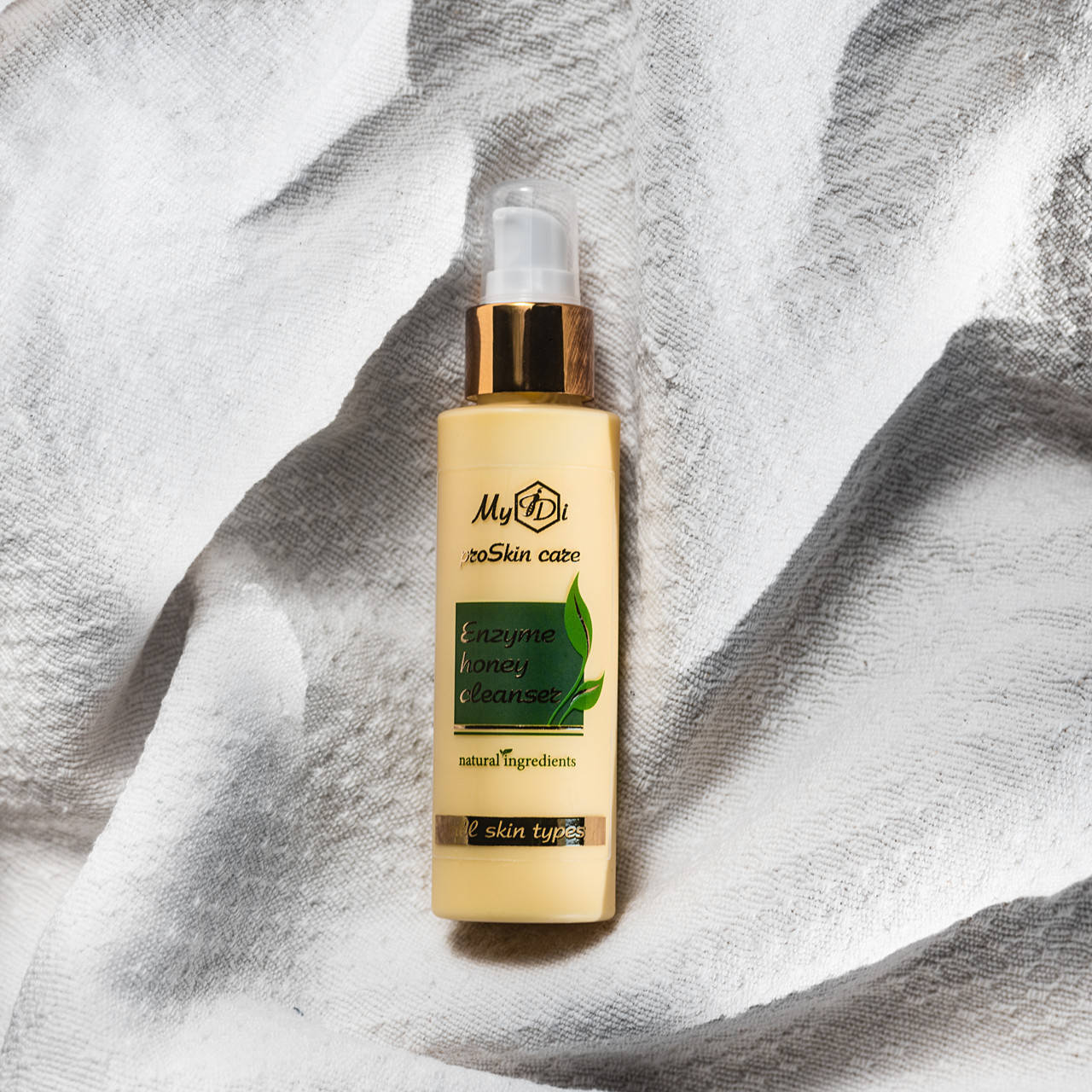 Очищающий энзимный медовый клинсер для всех типов кожи MyIDi Enzyme honey cleanser 100 мл (4821284851548)
Очищающий энзимный медовый клинсер для всех типов кожи MyIDi Enzyme honey cleanser 100 мл (4821284851548)