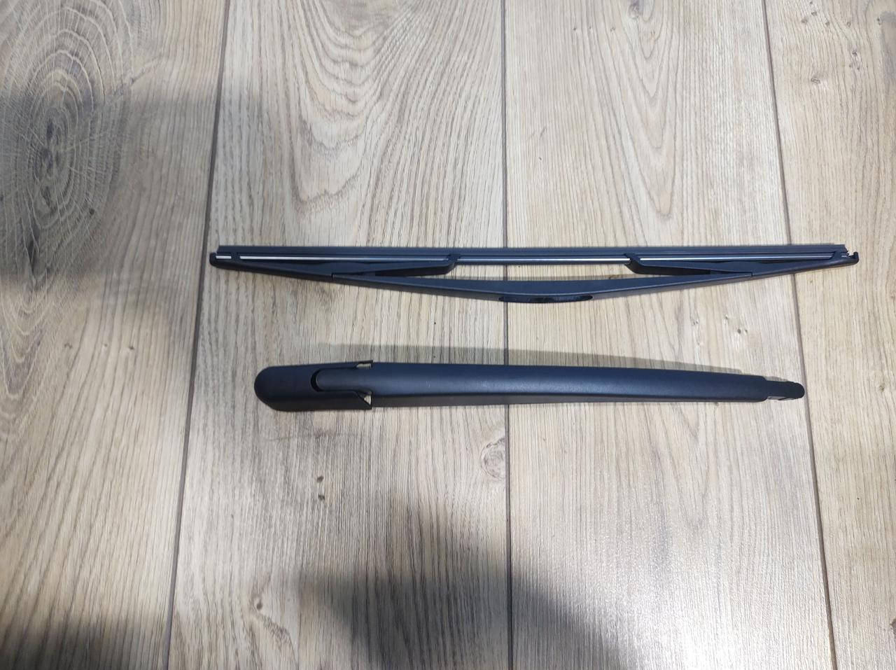 Задний дворник с держателем, щетка с поводком Opel Meriva 2003-2010, Combo C 2001-2011 Corsa c
Задний дворник с держателем, щетка с поводком Opel Meriva 2003-2010, Combo C 2001-2011 Corsa c
