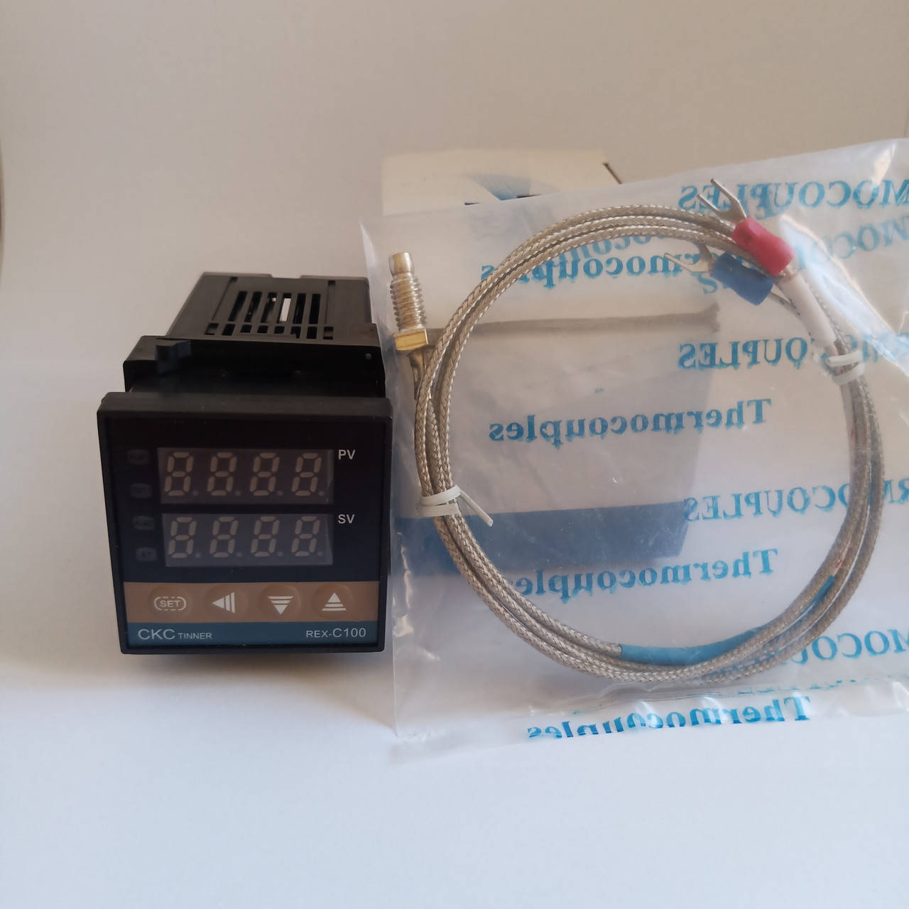 ПИД Контроллер температуры -50..+999°C(PID Термоконтроллер) REX-C100-FK02-V*DA +термопара K 1м/ Терморегулятор
ПИД Контроллер температуры -50..+999°C(PID Термоконтроллер) REX-C100-FK02-V*DA +термопара K 1м/ Терморегулятор