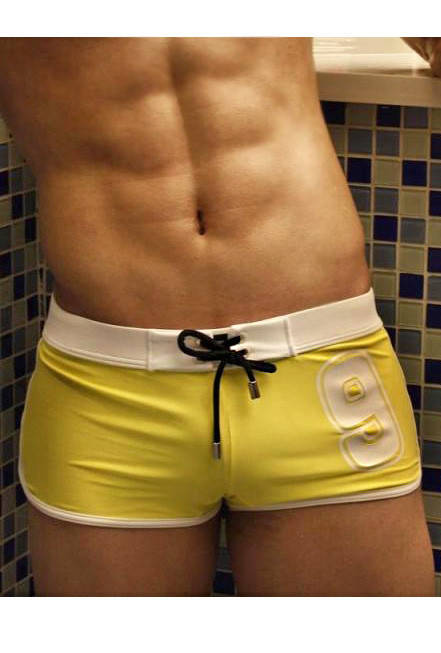 Мужские плавки шорты купальные желтые стильные со шнурком M
Мужские плавки шорты купальные желтые стильные со шнурком M