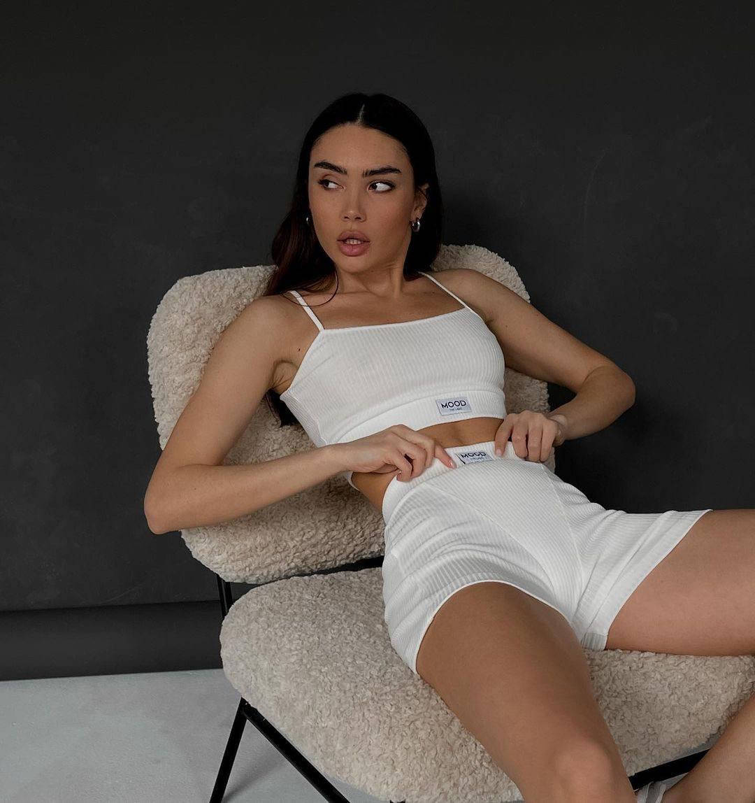 Костюм женский топ+шорты рубчик 40-42; 44-46 "ELIZA" недорого от прямого поставщика, Белый
Костюм женский топ+шорты рубчик 40-42; 44-46 "ELIZA" недорого от прямого поставщика, Белый