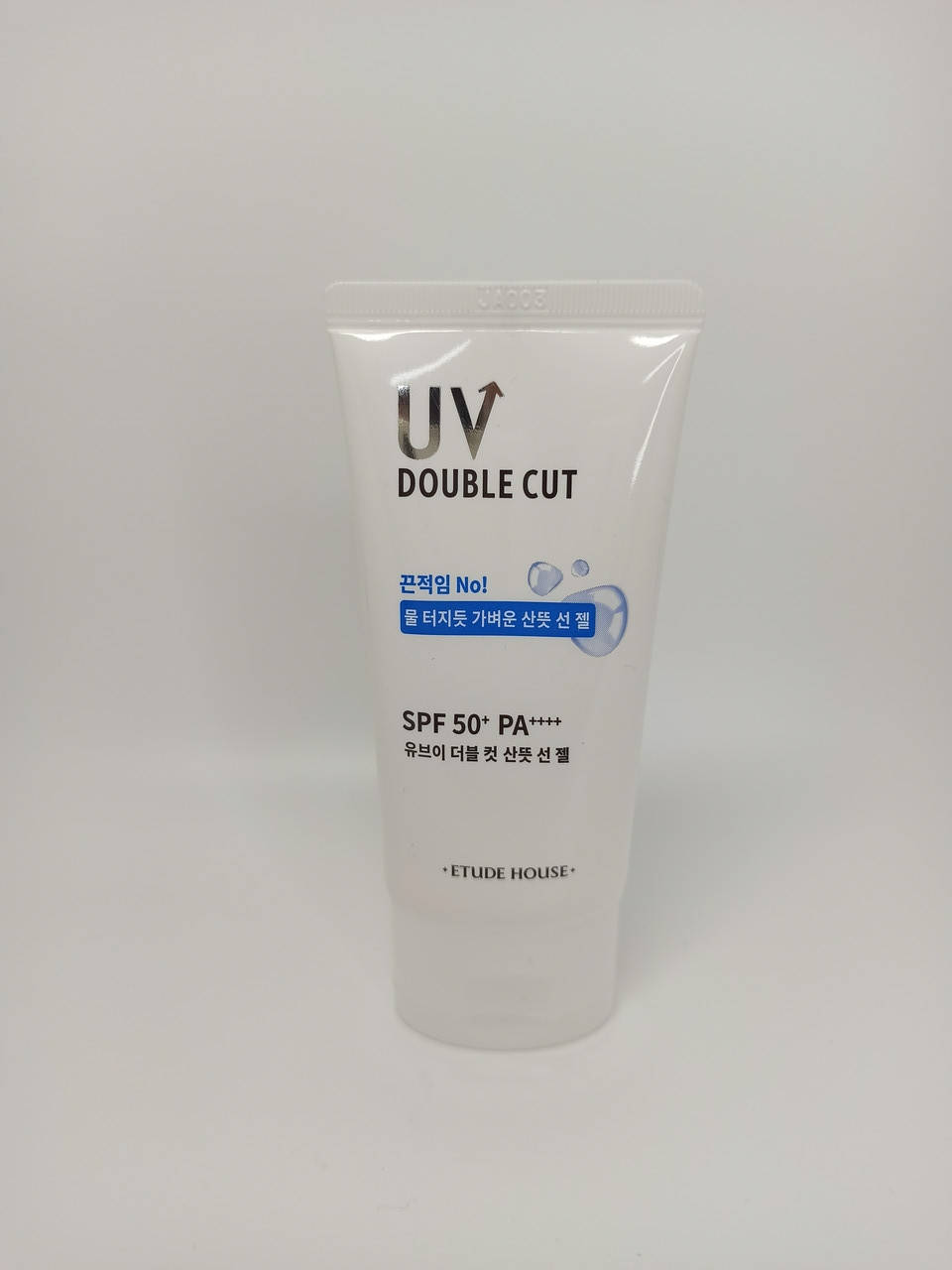 Солнцезащитный крем для лица (тестер без коробки) Etude House UV Double Cut Fresh Sun Gel 50 мл
Солнцезащитный крем для лица (тестер без коробки) Etude House UV Double Cut Fresh Sun Gel 50 мл