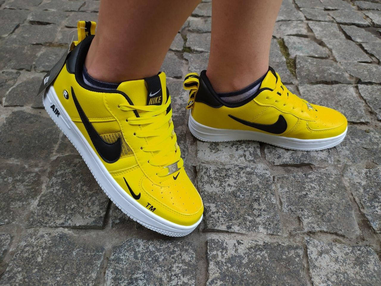 Женские стильные кроссовки Nike Air Force, яркие молодежные кроссовки, модные желтые женские кроссовки Найк, Желтый
Женские стильные кроссовки Nike Air Force, яркие молодежные кроссовки, модные желтые женские кроссовки Найк, Желтый