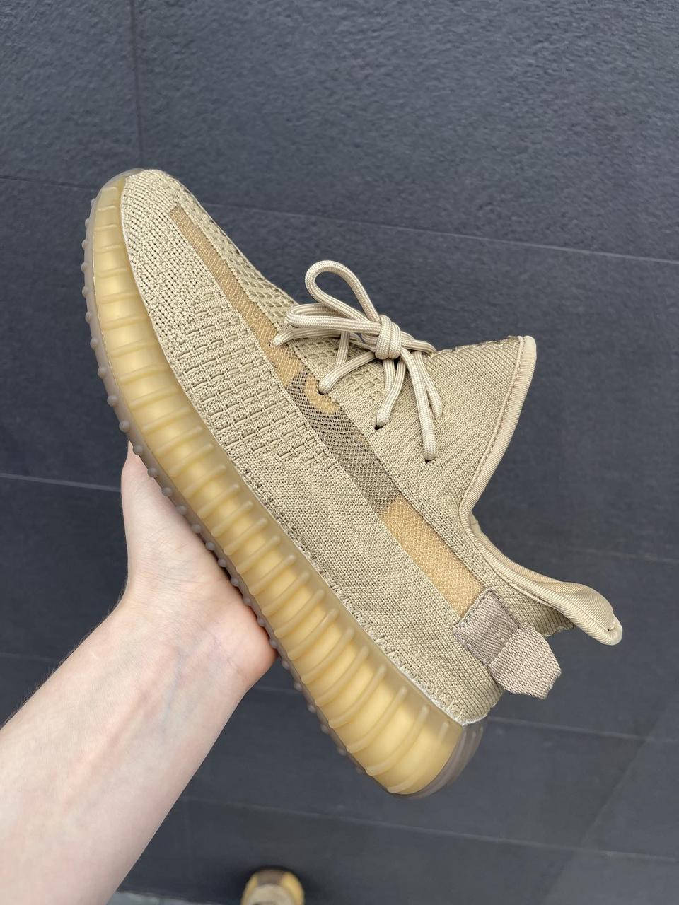 Мужские кроссовки на лето Изи буст рефлектор коричневый (карамель) (Yeezy Boost 350) Кроссовки сетка на лето
Мужские кроссовки на лето Изи буст рефлектор коричневый (карамель) (Yeezy Boost 350) Кроссовки сетка на лето