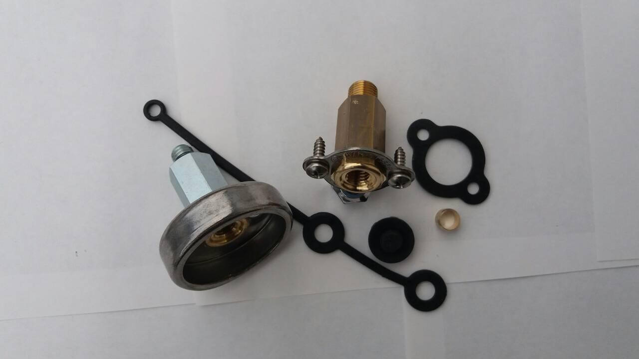 Заправочное Tomasetto в люк бензобака с коротким адаптером
Заправочное Tomasetto в люк бензобака с коротким адаптером