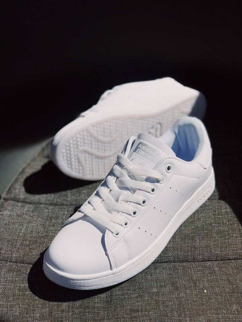 Adidas Stan Smith Женские осенние белые кожаные кроссовки. Женские кроссовки на шнурках
Adidas Stan Smith Женские осенние белые кожаные кроссовки. Женские кроссовки на шнурках