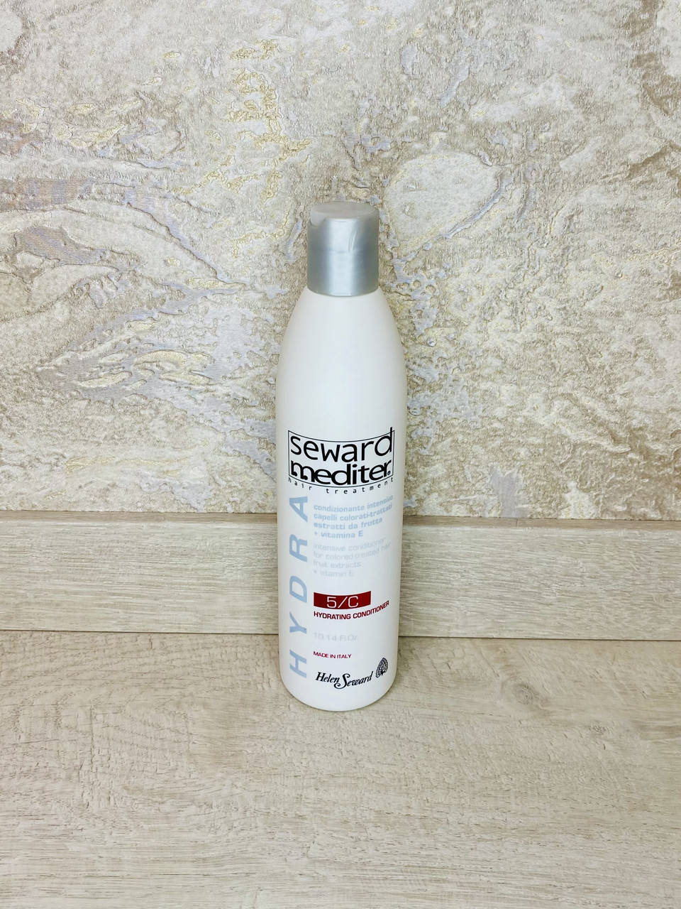 Увлажняющий кондиционер для окрашенных волос Helen Seward Hydra Hydrating Conditioner 5/C 300 ml
Увлажняющий кондиционер для окрашенных волос Helen Seward Hydra Hydrating Conditioner 5/C 300 ml