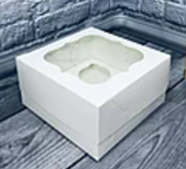 Коробка на 4 капкейка с окном 
Коробка на 4 капкейка с окном